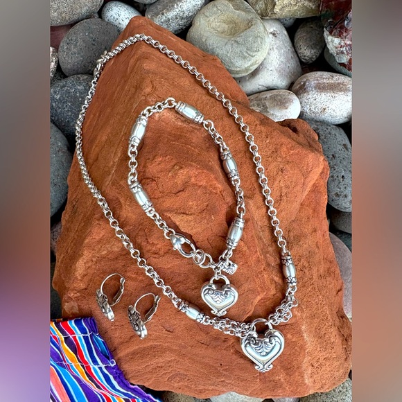 Brighton Blaire Heart Charm Set Necklace Earrings & Bracelet Link Chain Retired - Picture 1 of 11